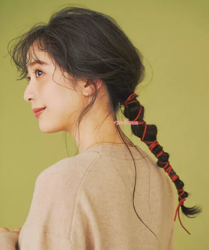 针织衫穿得不如别人好看？可能是发型的问题