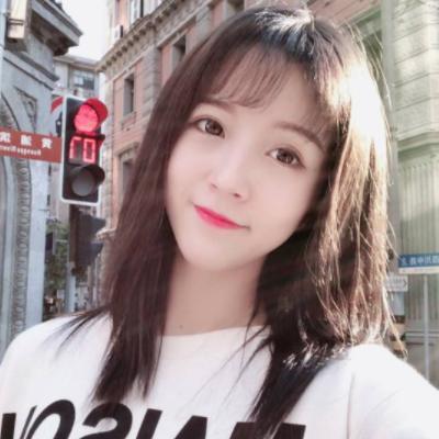 千万网红莉哥,离开网络一年后体重骤减,素颜憔悴强颜欢笑