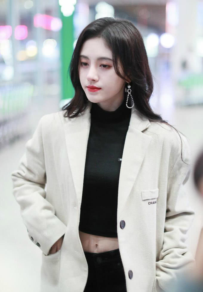 “4000年美女”鞠婧祎，原来美在这里