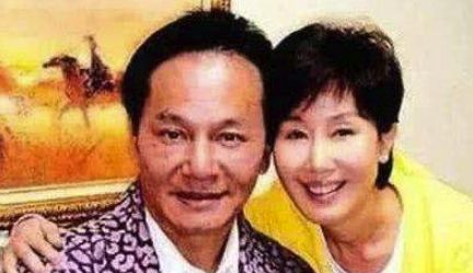 20岁出道，曾美过佟丽娅，被富豪宠了24年不愿结婚，今成这样