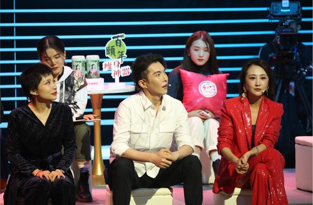 她吃个火锅就有老公了,认识20多天就结婚,如今被老公宠上天