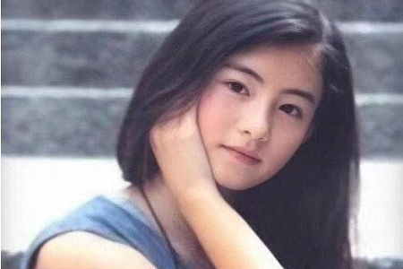 美女张柏芝学生时候照片曝光,网友:这才是真的美人胚子