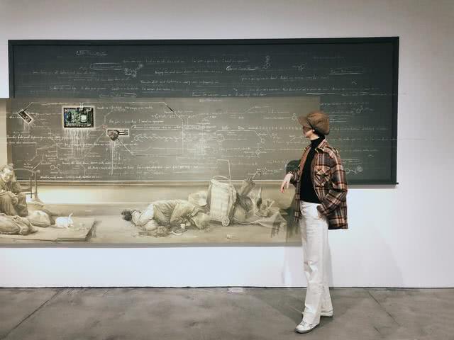 李亚鹏新女友照片曝光，比王菲还美皮肤白到发光