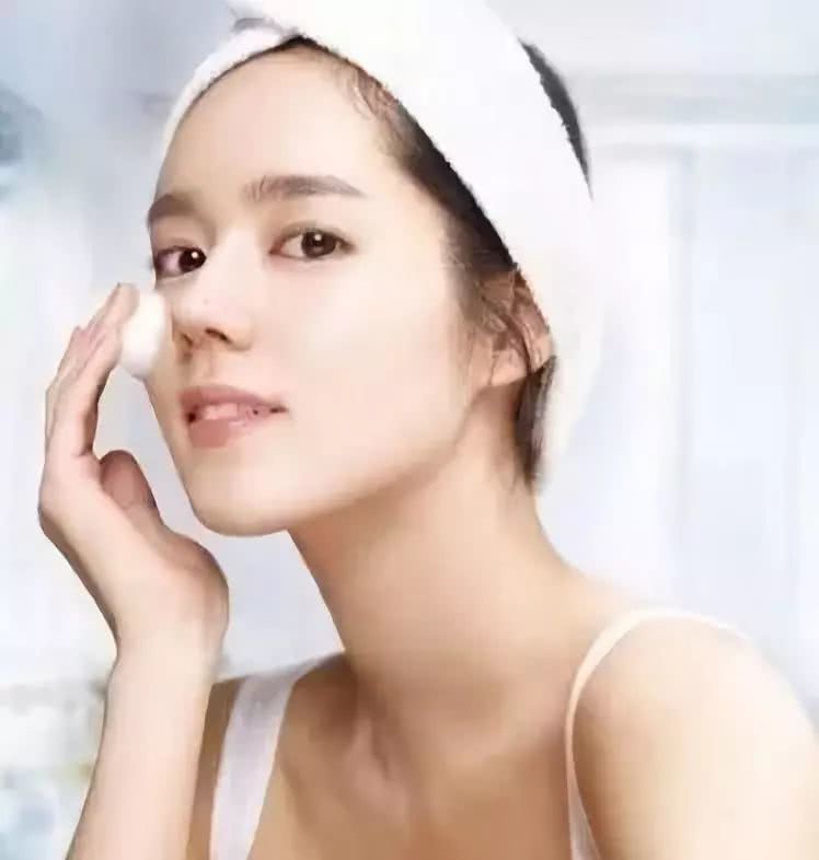 难怪皮肤一直不好,原来水乳得这样用