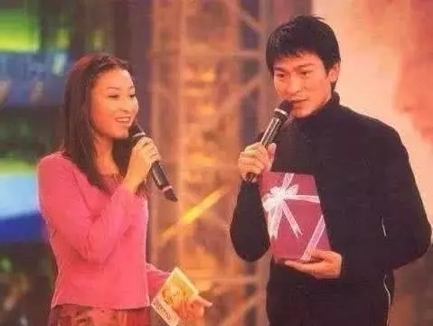 曾与李湘争一姐,婚姻被插足后黯然隐退,还记得“大嘴”舒高吗?