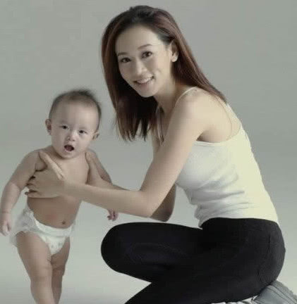未婚生子但男人不娶进门的4大女星,哪位很惨?哪位是赢家?