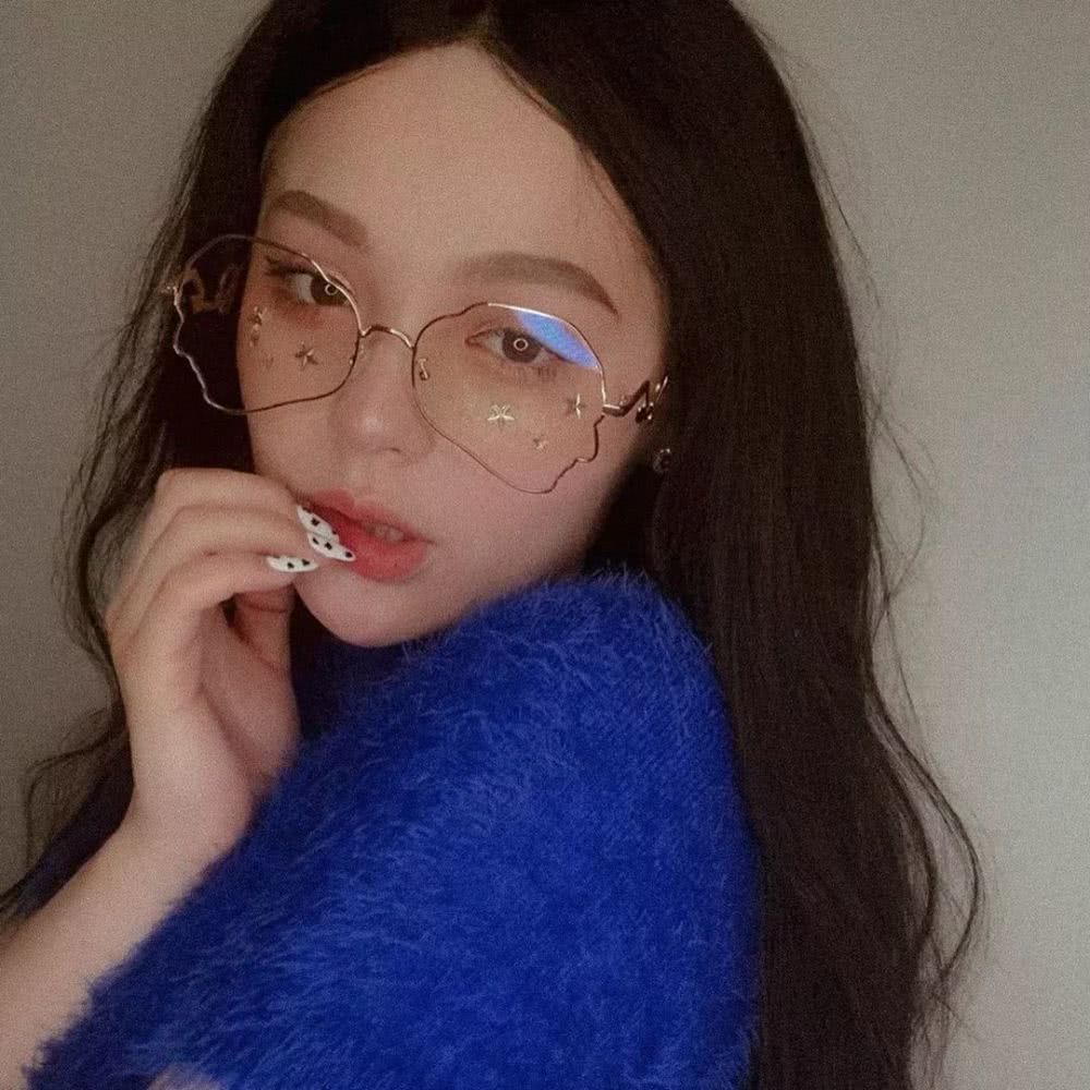 针织衫穿得不如别人好看？可能是发型的问题