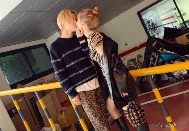 泫雅和他男朋友有多般配?看穿搭就知道了,果然是妇唱夫随