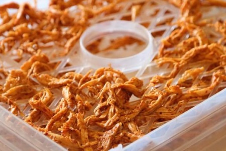 鸡胸肉怎么做好吃?吃腻了水煮不如试试鸡胸肉小零食