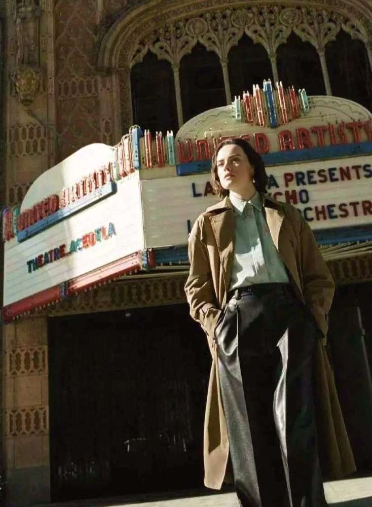 冷冬不适合穿羊毛羔装年轻，这4大穿搭技巧让你洋气又高级