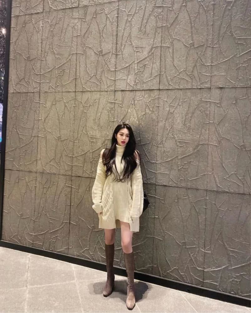 微胖女生怎么穿搭衣好看?冬天这样穿让你看起来瘦了十斤!