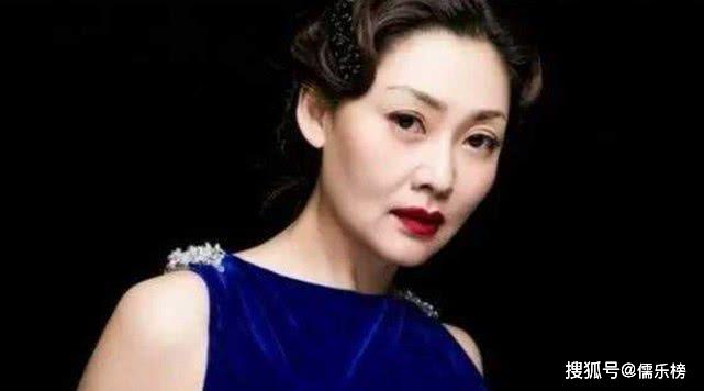 他是娱乐圈情圣，5位前任个个都是绝色佳人，真是人生赢家！