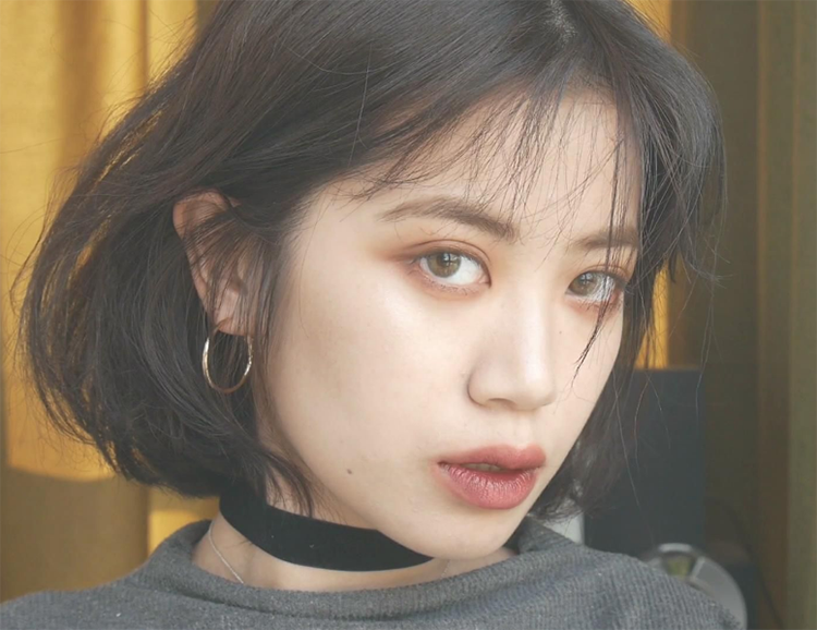 厌世脸走红网络，受到粉丝热捧！如何化出高级厌世妆？