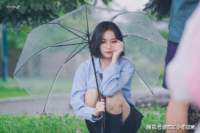 《青你2》她成为公认“C位”最佳人选,颜值实力被赞顶级,粉丝超过千万