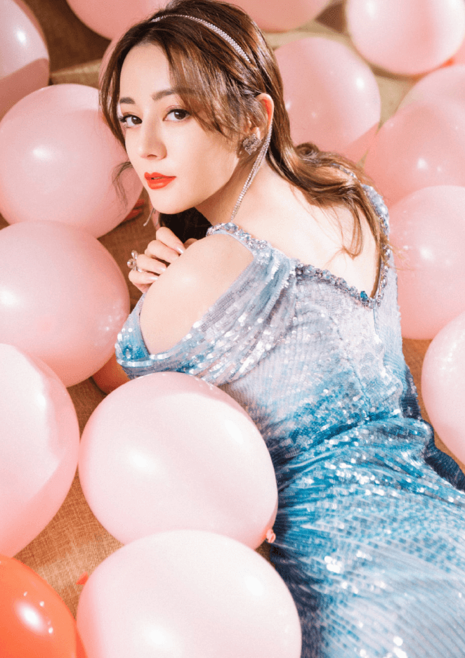 当美女热巴穿上人鱼裙后:这样的仙女也太好看了吧