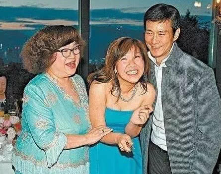 香港的明星家族,最后一个家族20多人从事影视,哪个家族最显赫