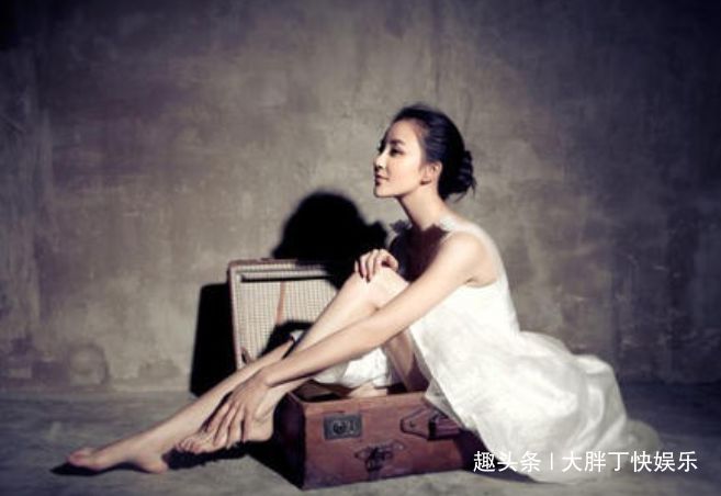 她三登春晚压轴出场,为渣男三年打掉两个孩子,自杀未遂暴瘦20斤