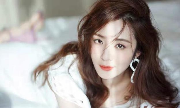 有种不安全叫王晓晨，无美颜镜头下暴露颜值身材，王小米中毒太深