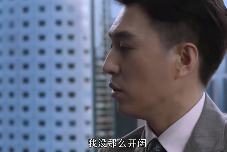 精英律师:王鸥上线渣得讨喜,和靳东拥抱眼神戳心!网友跪求复合