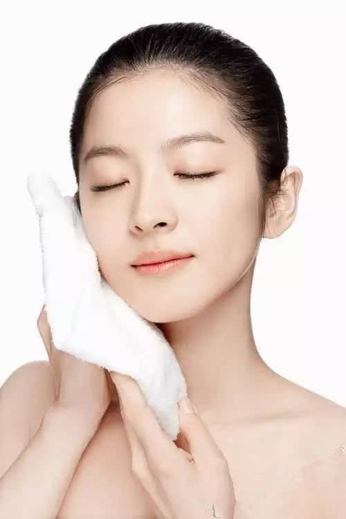 难怪皮肤一直不好,原来水乳得这样用