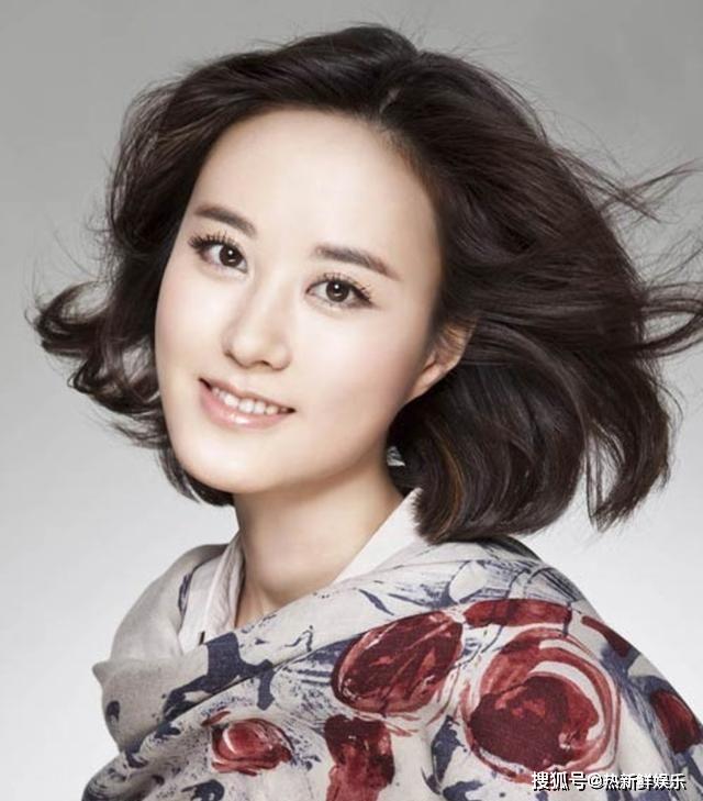 她是央视美女主播，高考状元，一文获得11万阅读，才华不输董卿