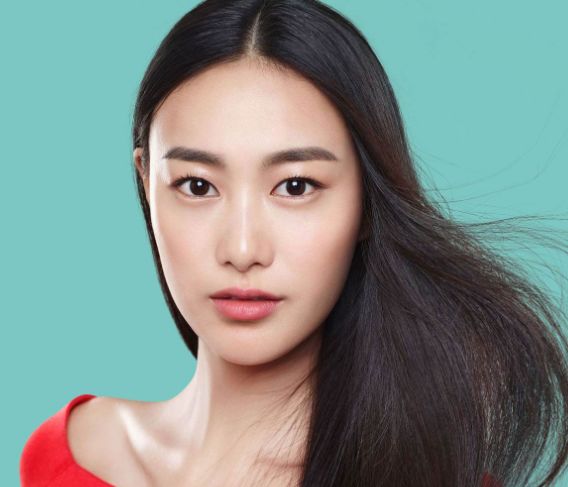 她嫩模出身,嫁影视公司总裁,二婚嫁浪子陈冠希!29岁成人生赢家