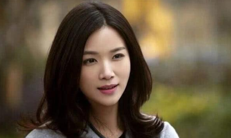 她被陈思诚抛弃后,生女7个月又遭老公抛弃,今凭《如懿传》翻红