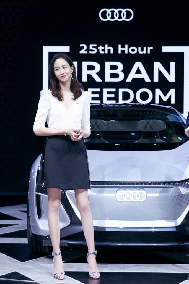 气质美女张钧甯只用了黑白2色就诠释了什么叫高级感,真洋气!