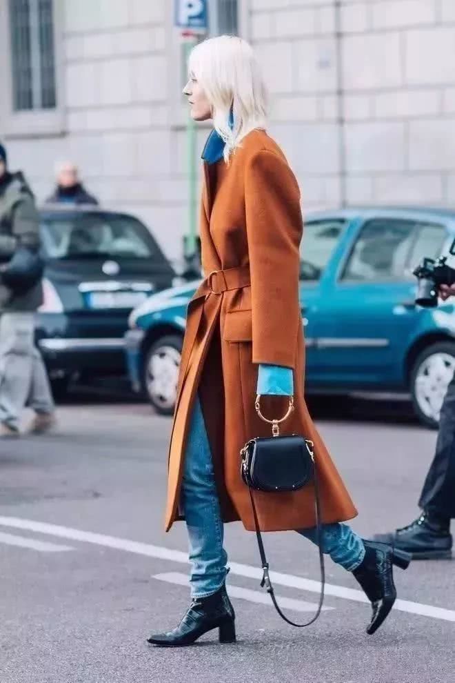 秋冬穿什么颜色的衣服最显白?你知道吗?