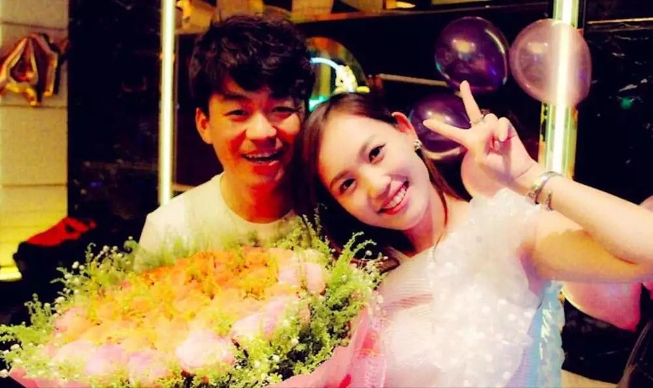 马蓉被指仍戴王宝强送的项链,她的回答曝光了财产分割状况