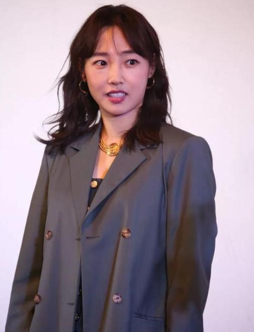 白百何首次谈起失败婚姻,现在依然很颓废,身材胖成一个球