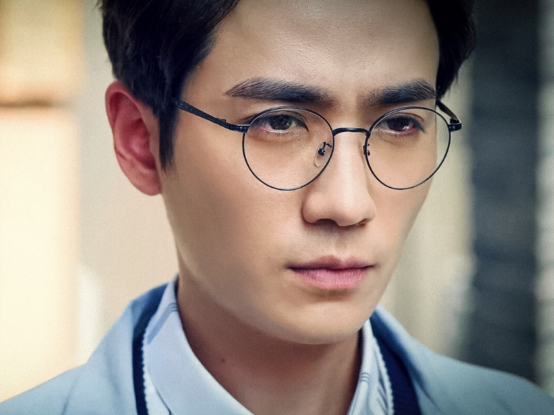 明星中的“漫画脸”,躲过了王俊凯却没熬过最后的他,简直太帅了