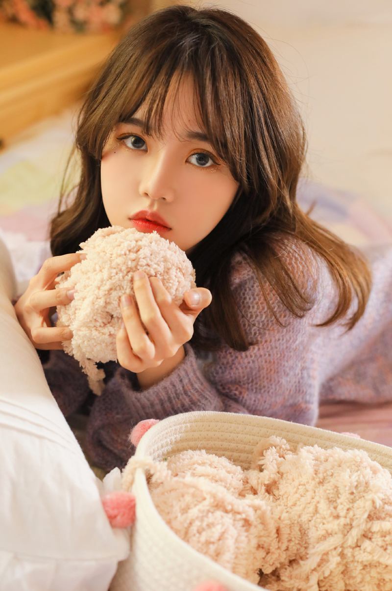 治愈系美女性感美腿诱惑私房写真