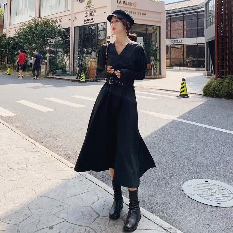 早春很火的连衣裙新穿法,时髦洋气又显身材,高级感太强