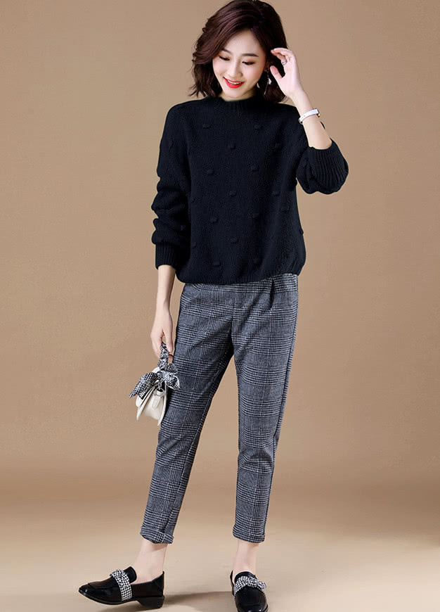 30+女人如何装扮才精致,学会这几种毛衣穿搭方式,让你成为风景线