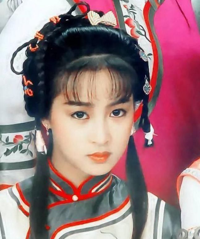 她是“第一古装美人”，39岁嫁入豪门，如今夫妻恩爱很幸福