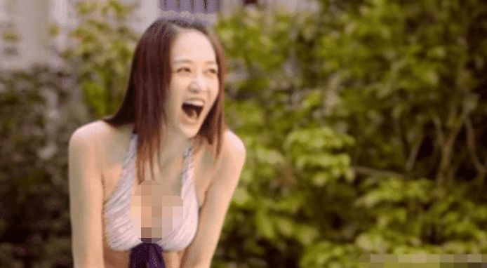 因“尺度太大”无人演,让过气的她前来救场,没想到混成偶像女王