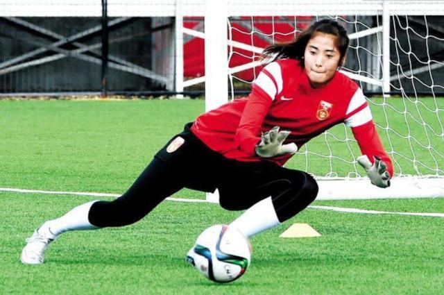 国足第一女神高1米88,肤白貌美亭亭玉立,择偶标准定在1米6以上