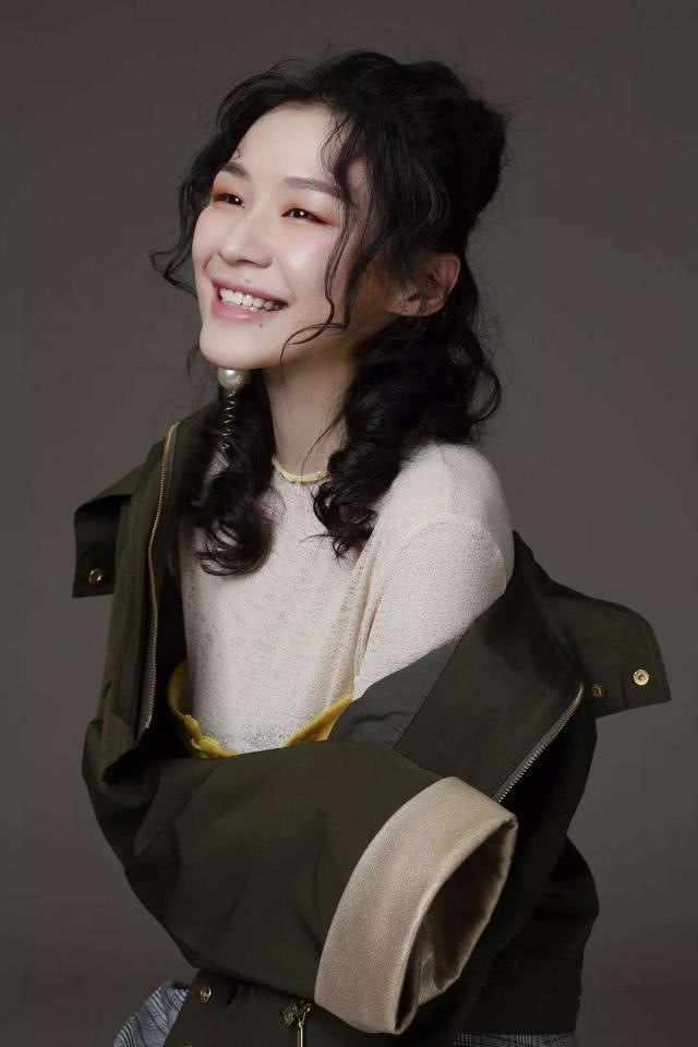 金靖成央视春晚最大惊喜被吐槽演技夸张最经典一幕黄晓明亲自设计