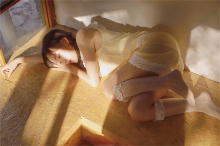 未成18年不能看的视频 少年看了画面晚上睡不着