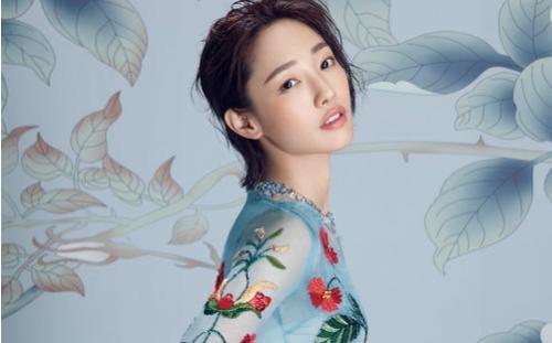 白百何与新男友恋情细节引热议，人设恐再次崩塌，网友: 绝配