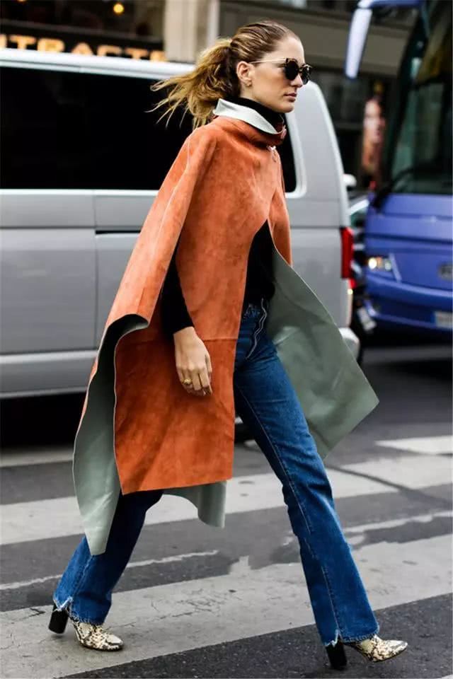 欧美街拍 大衣搭配喇叭裤精致女人都爱穿