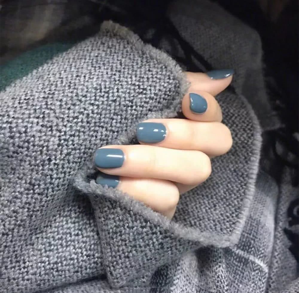 2020冬季做什么纯色美甲显白还好看？