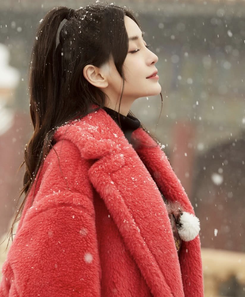 BABY清宫造型首曝光，极具古典风韵神似“魏璎珞”