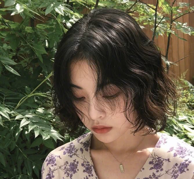 2020最火的“人鱼卷发”，比锁骨发还要好看，修饰脸型让你又美又飒