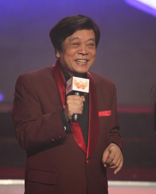 赵忠祥妻子曝其生前遗愿:希望告别式不放音乐,放他解说的声音