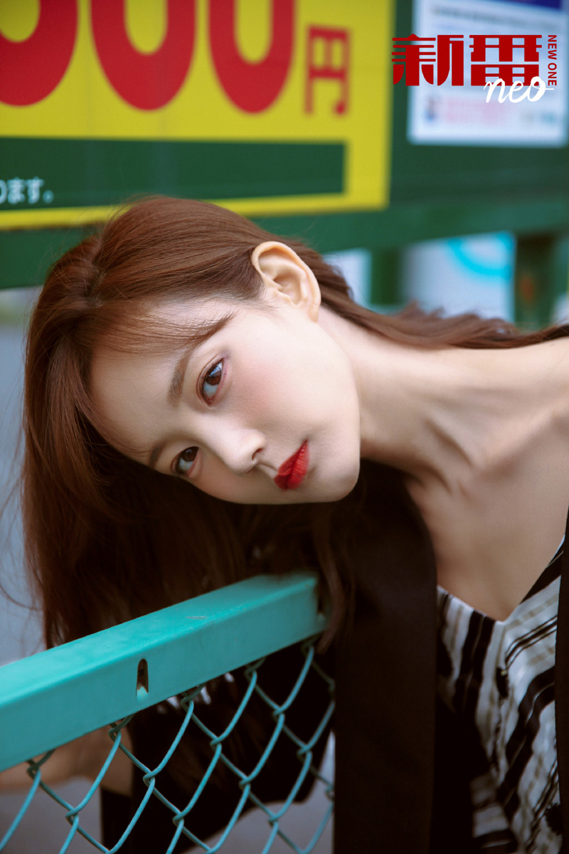 李一桐时尚杂志养眼写真图片欣赏