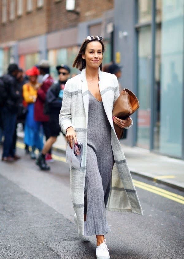 穿大衣不搭靴子也好看,选择这三款鞋子,舒适百搭不累脚