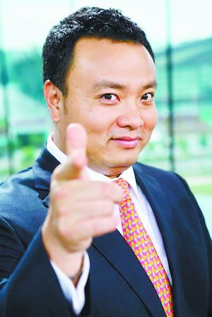 与潘长江搭戏,暗恋王志文,嫁名嘴后闪离,今获幸福