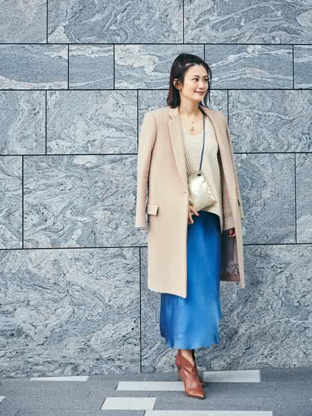 这条半身裙俘虏了多少女人的心？今年冬天有必要买一条